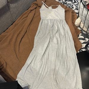 Grey/White Finn&Clover Maxi Dress